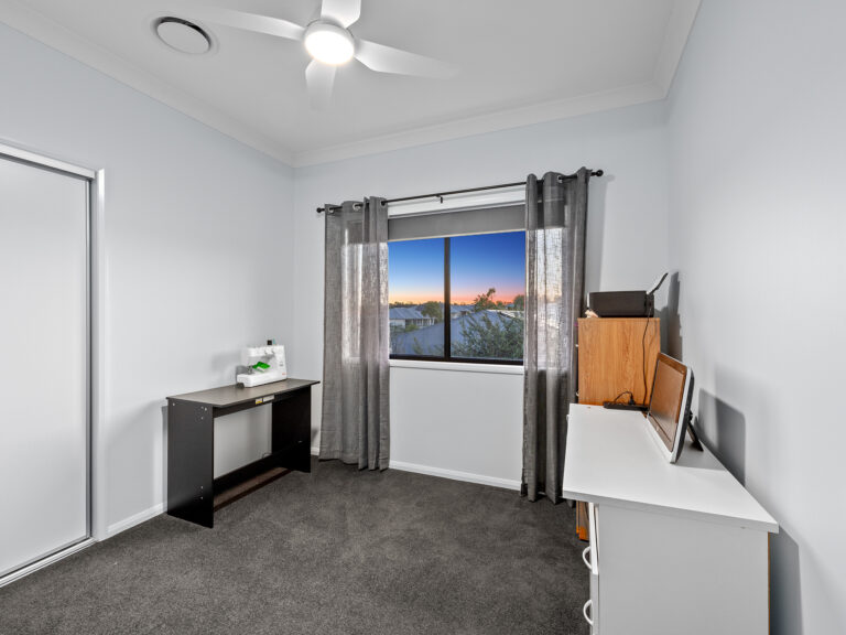 19 Louisa Place, Karalee, QLD 4306