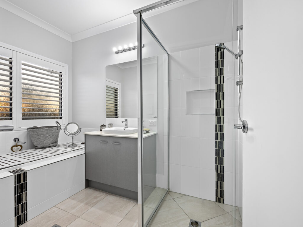 19 Louisa Place, Karalee, QLD 4306