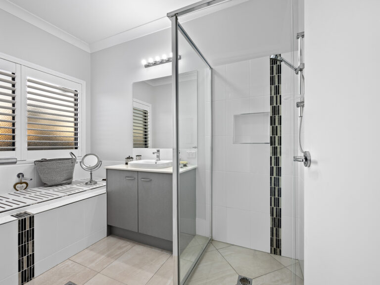 19 Louisa Place, Karalee, QLD 4306