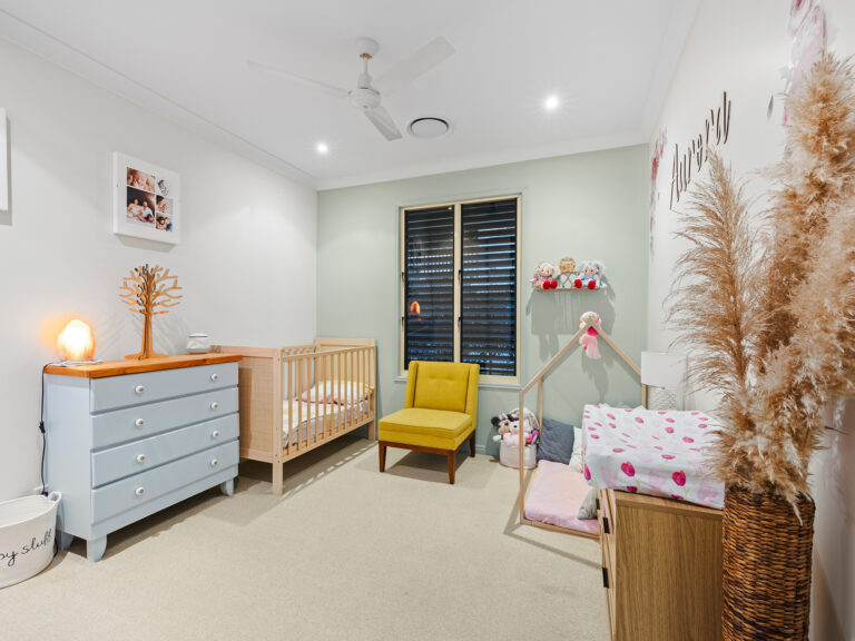6 Parnell Street, Woodend, QLD 4305