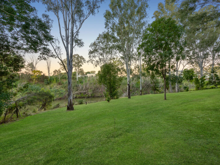 6 Parnell Street, Woodend, QLD 4305