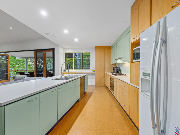 6 Parnell Street, Woodend, QLD 4305