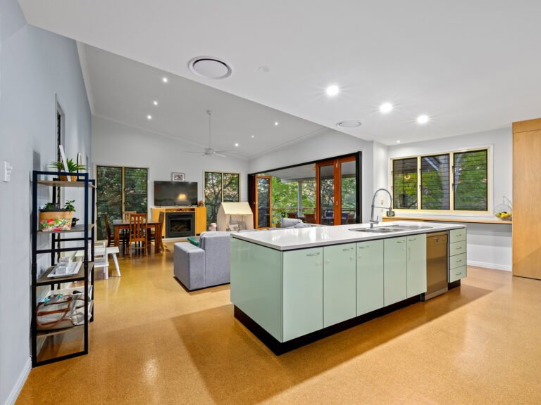 6 Parnell Street, Woodend, QLD 4305