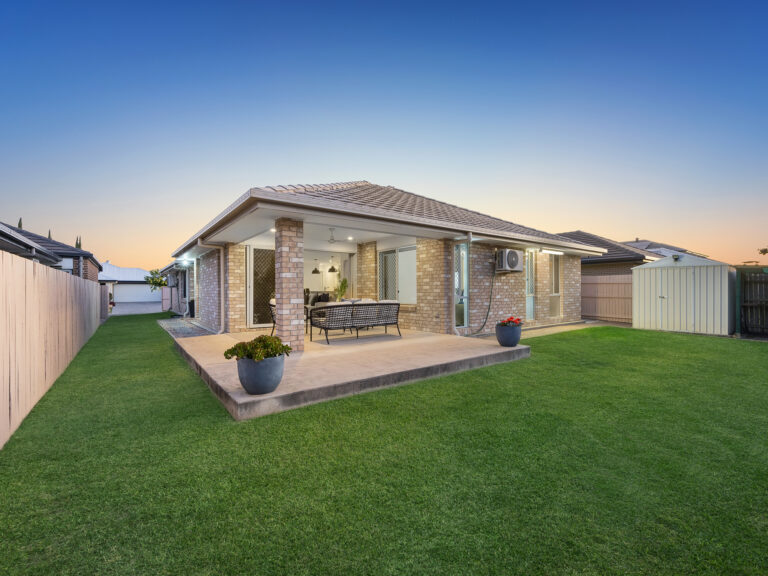 28 Waterfern Way, Ripley, QLD 4306
