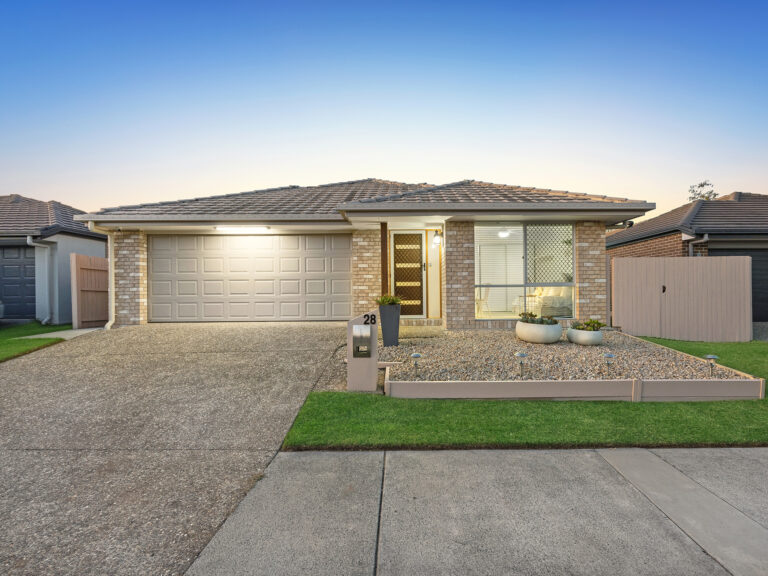 28 Waterfern Way, Ripley, QLD 4306
