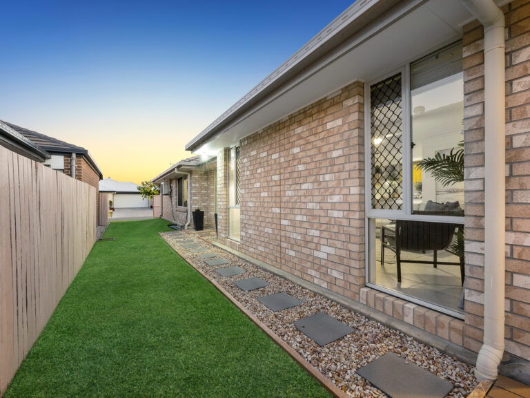 28 Waterfern Way, Ripley, QLD 4306