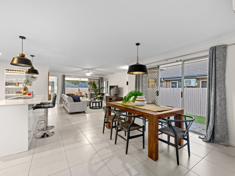 28 Waterfern Way, Ripley, QLD 4306