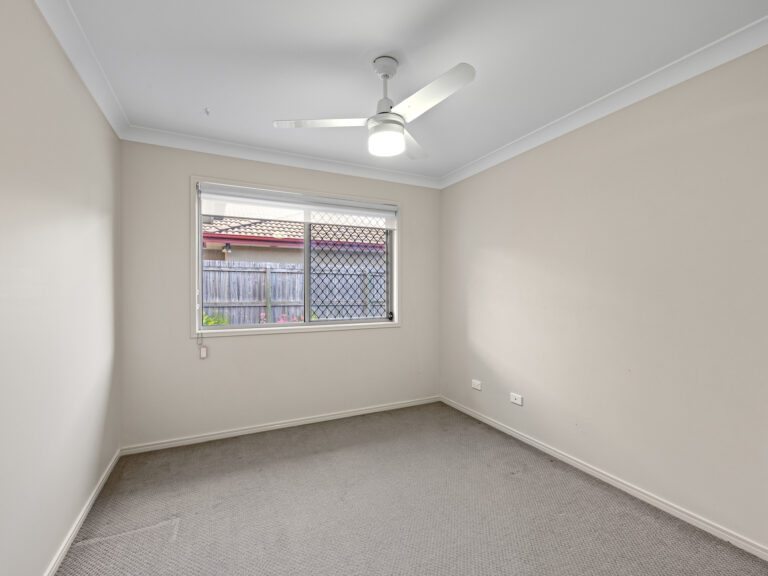 1 Baystone Place, Raceview, QLD 4305