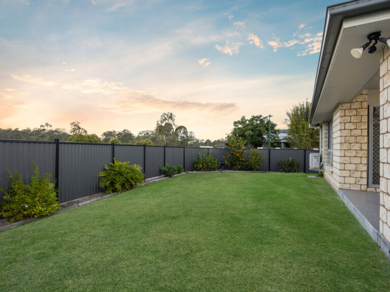 1 Baystone Place, Raceview, QLD 4305