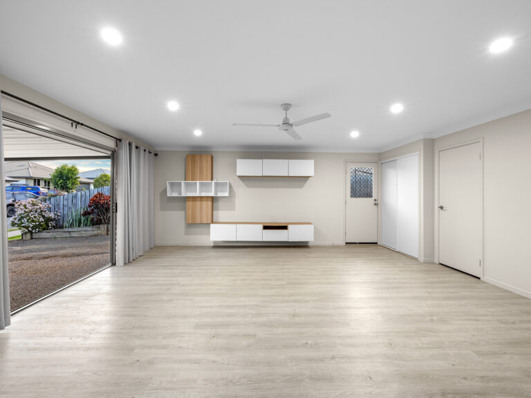 1 Baystone Place, Raceview, QLD 4305