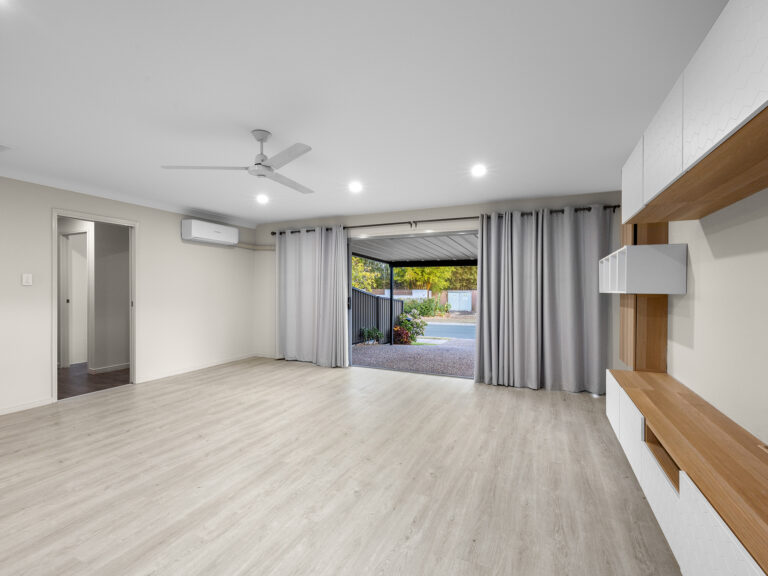 1 Baystone Place, Raceview, QLD 4305