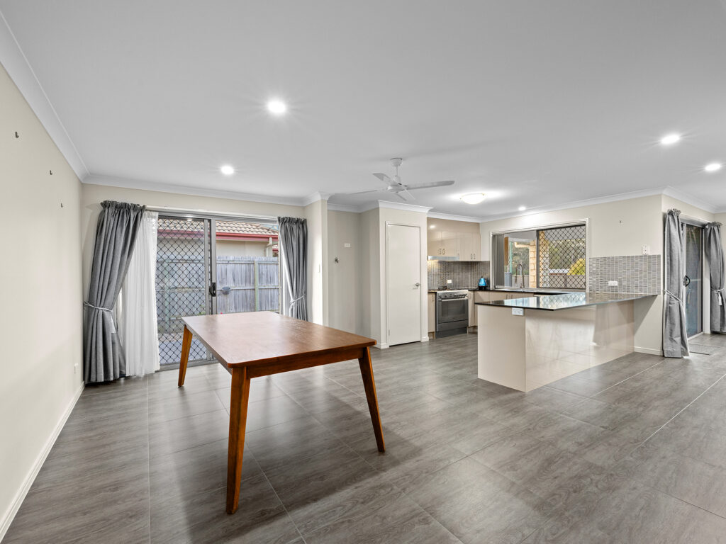 1 Baystone Place, Raceview, QLD 4305