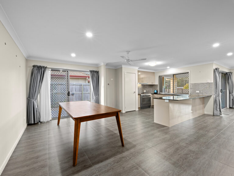 1 Baystone Place, Raceview, QLD 4305
