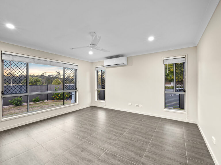 1 Baystone Place, Raceview, QLD 4305