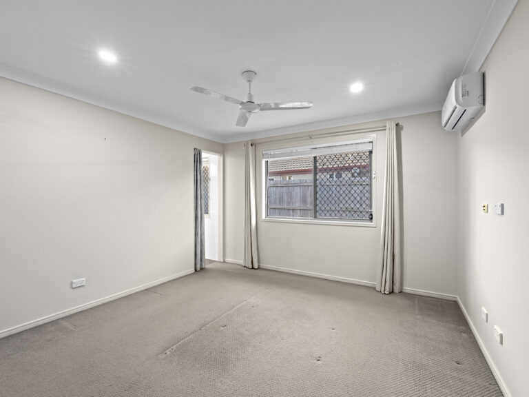 1 Baystone Place, Raceview, QLD 4305