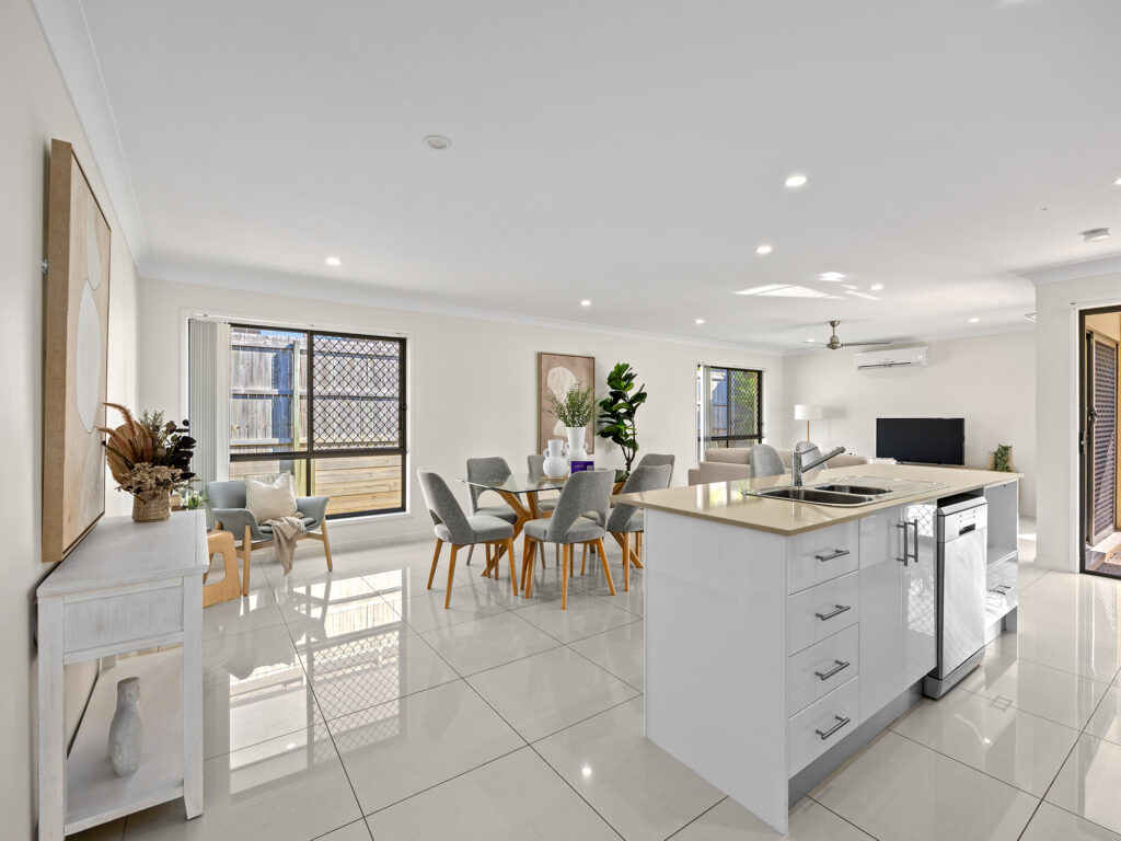 8 Wyness Street, Deebing Heights, QLD 4306