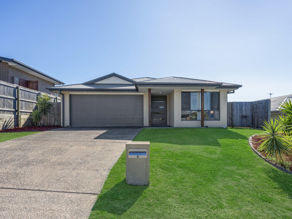 8 Wyness Street, Deebing Heights, QLD 4306