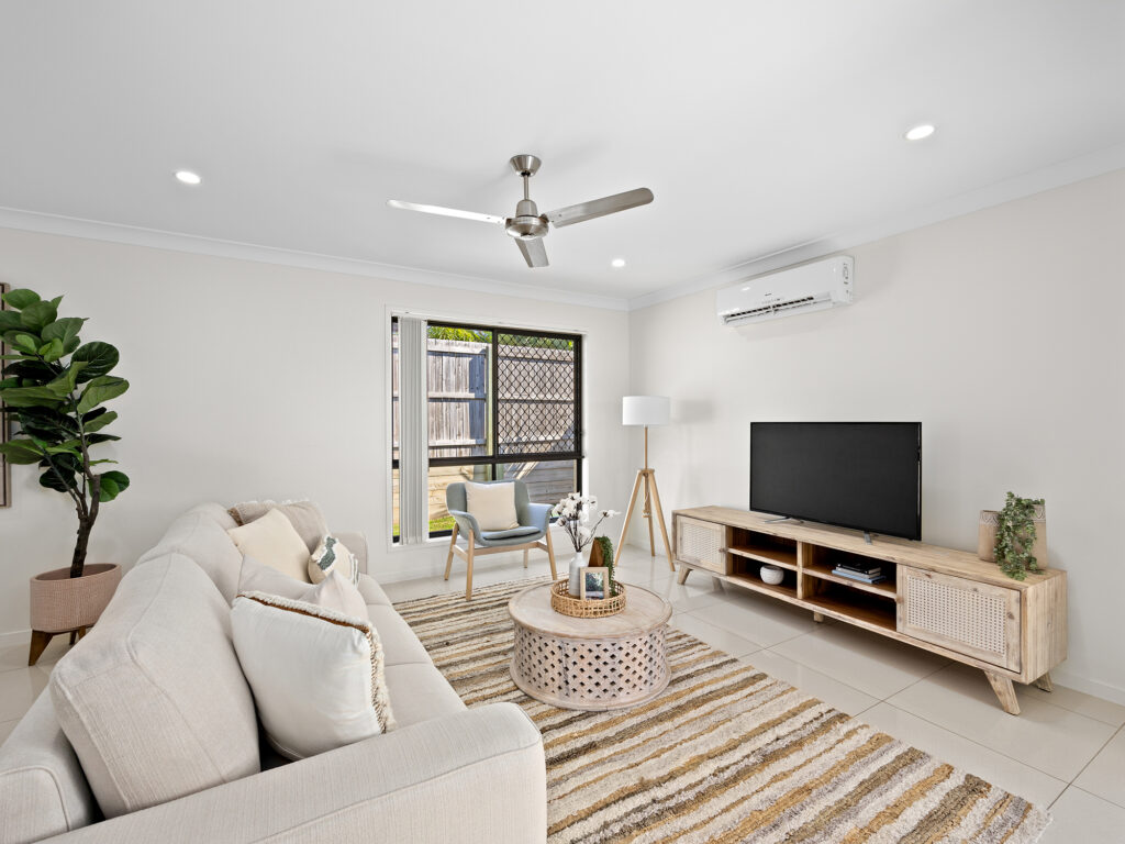 8 Wyness Street, Deebing Heights, QLD 4306