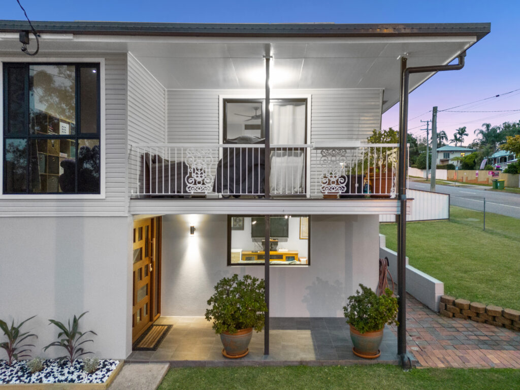 1 Sealy Street, Silkstone, QLD 4304