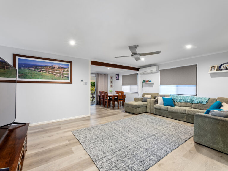 1 Sealy Street, Silkstone, QLD 4304