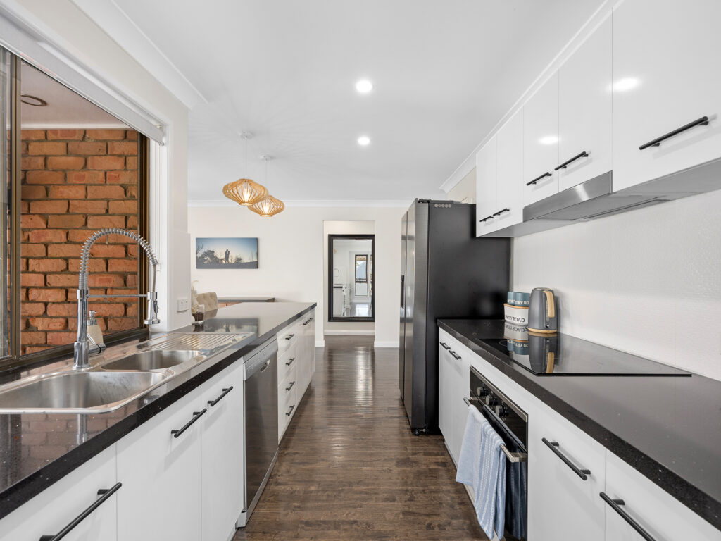 22 Equestrian Drive, Yamanto, QLD 4305