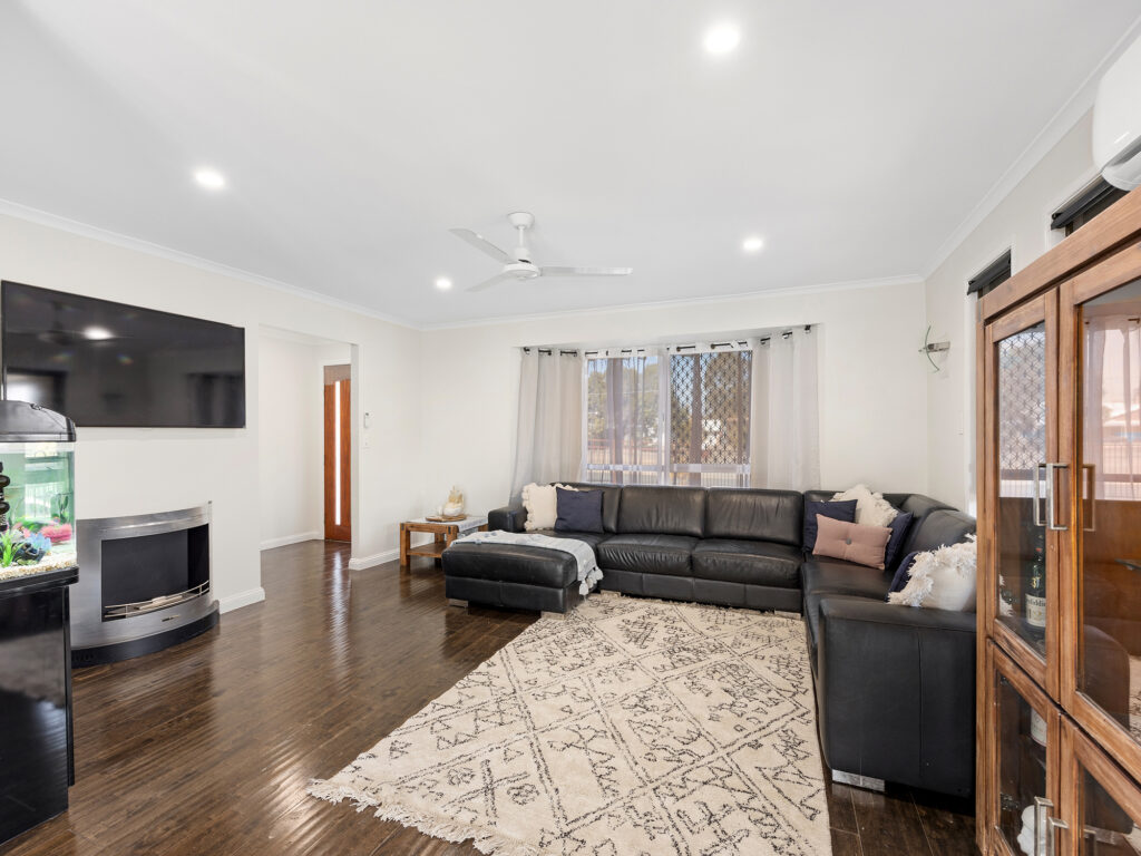 22 Equestrian Drive, Yamanto, QLD 4305
