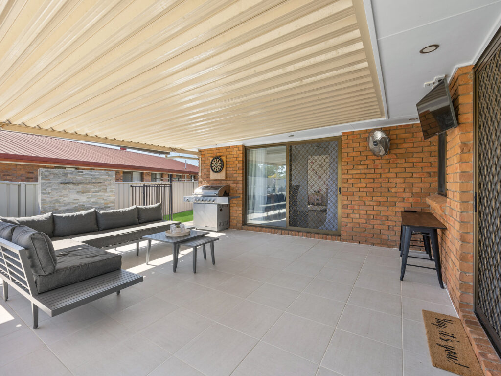 22 Equestrian Drive, Yamanto, QLD 4305