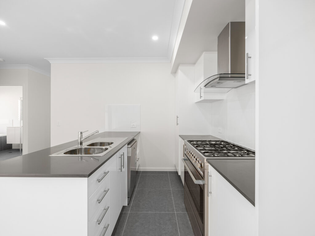 24 Honey Street, Redbank Plains, QLD 4301