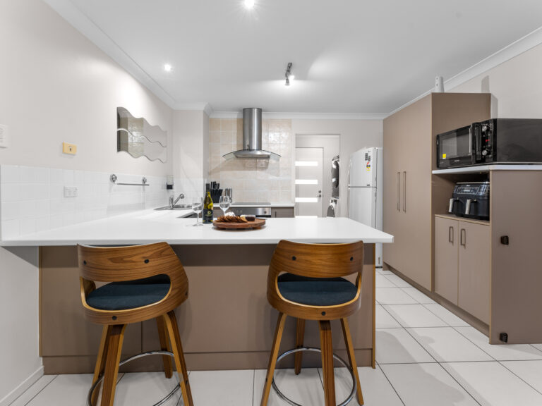 2A Trumpy Street, Silkstone, QLD 4304