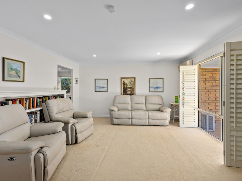24 Wardoo Street, Ashmore, QLD 4214