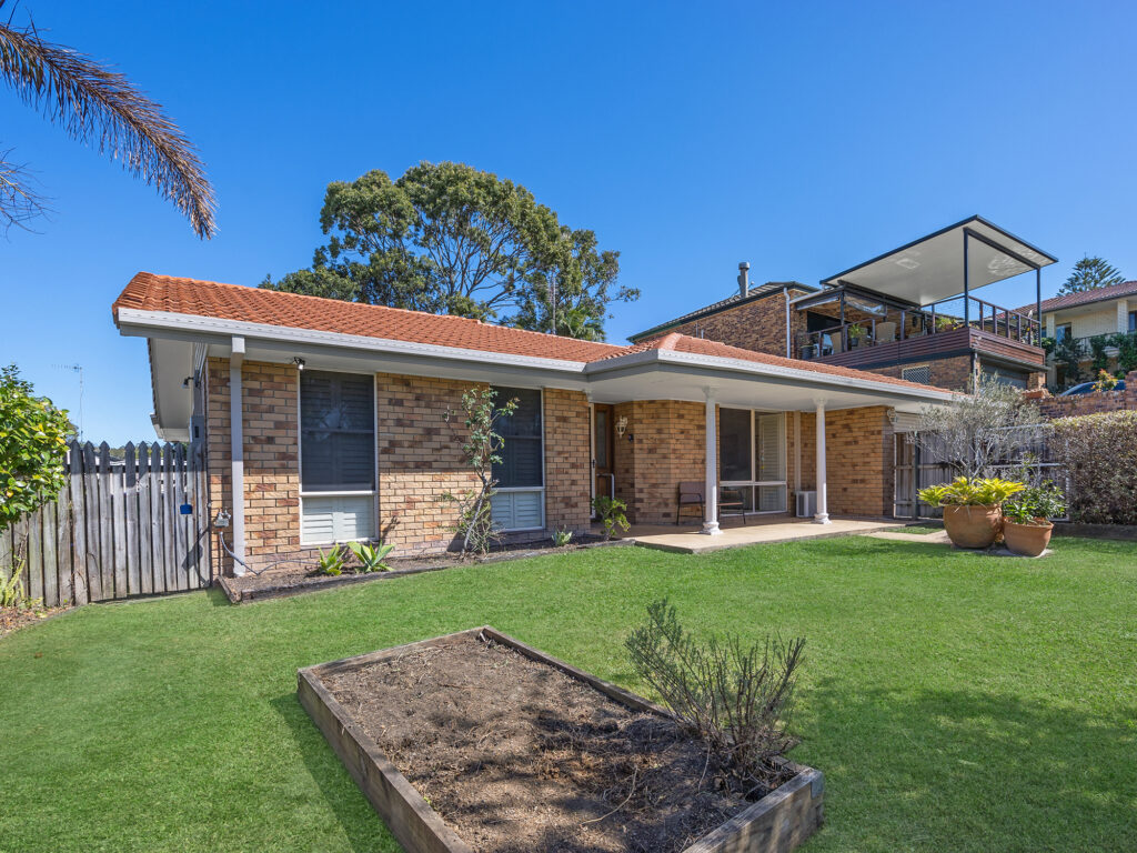 24 Wardoo Street, Ashmore, QLD 4214