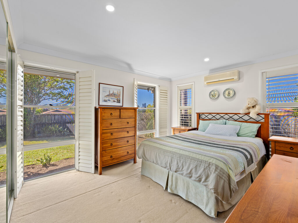 24 Wardoo Street, Ashmore, QLD 4214