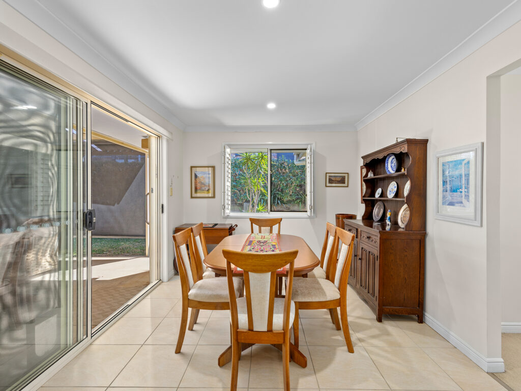 24 Wardoo Street, Ashmore, QLD 4214