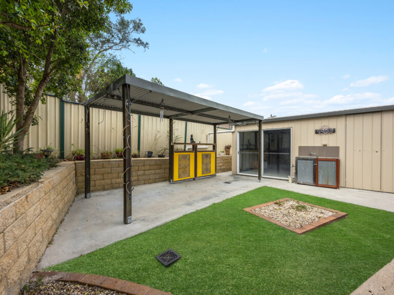 27 Garden Avenue, Camira, QLD 4300