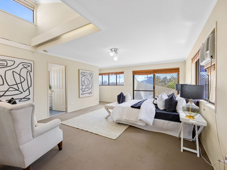 27 Garden Avenue, Camira, QLD 4300