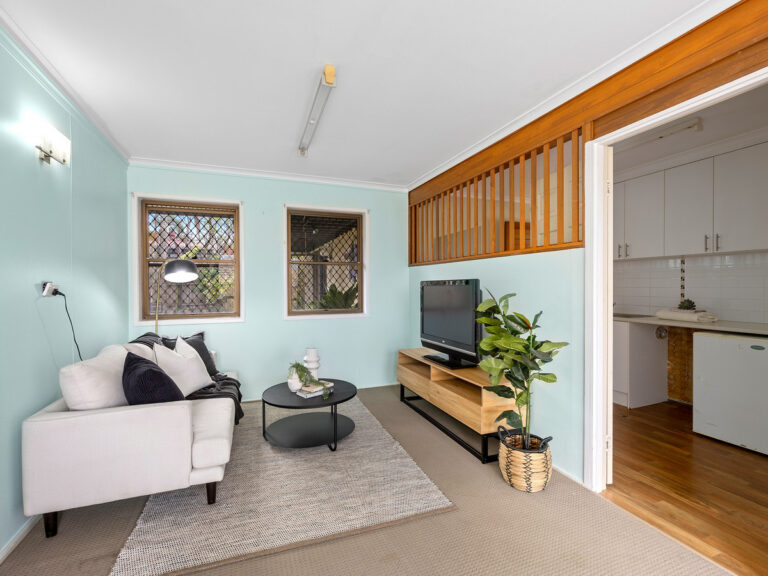27 Garden Avenue, Camira, QLD 4300