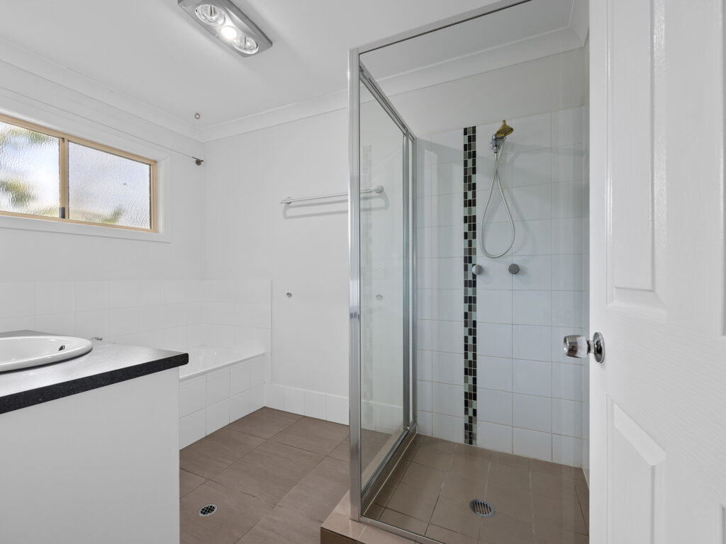 2-4 Yarra Court, Karalee, QLD 4306