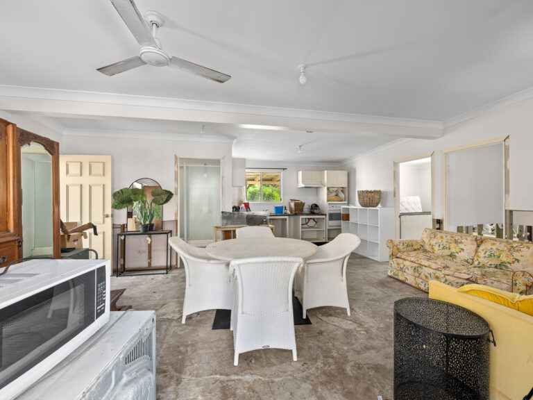 2-4 Yarra Court, Karalee, QLD 4306