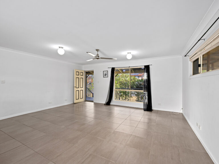2-4 Yarra Court, Karalee, QLD 4306