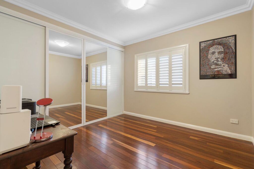 24 Pemberton Street, Booval, QLD 4304
