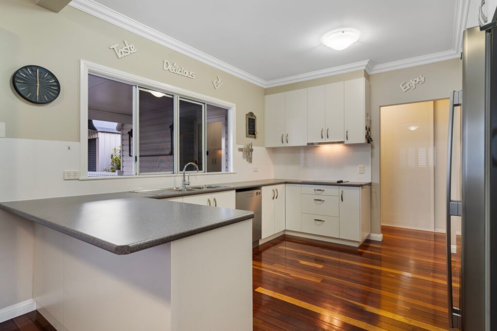 24 Pemberton Street, Booval, QLD 4304