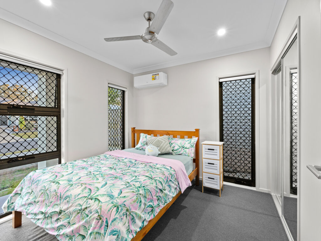 House-Deebing Heights-QLD-R2-3772693