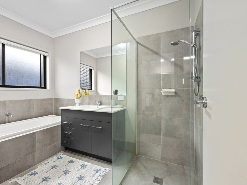 House-Deebing Heights-QLD-R2-3772693