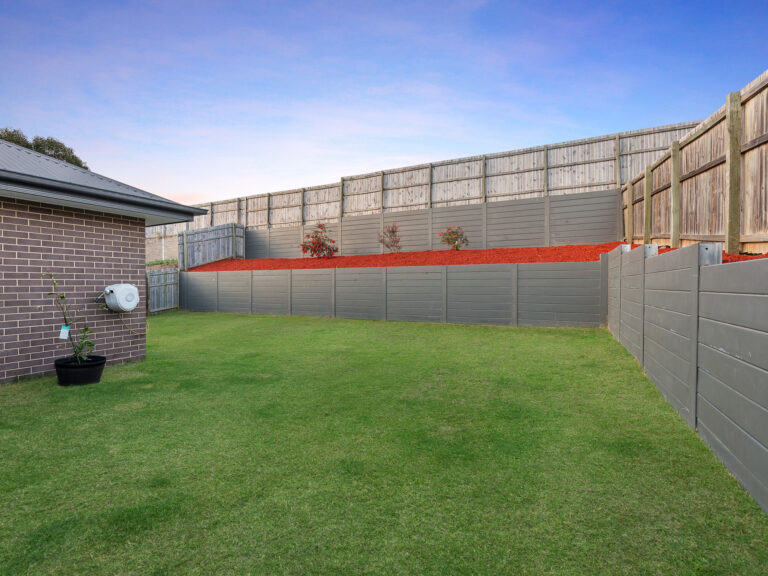 7 Frankland Street, South Ripley, QLD 4306