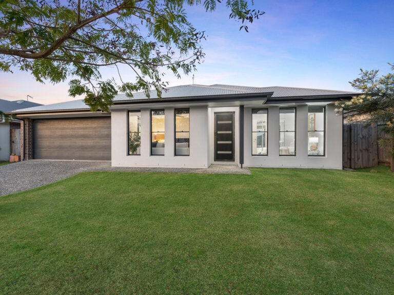 7 Frankland Street, South Ripley, QLD 4306
