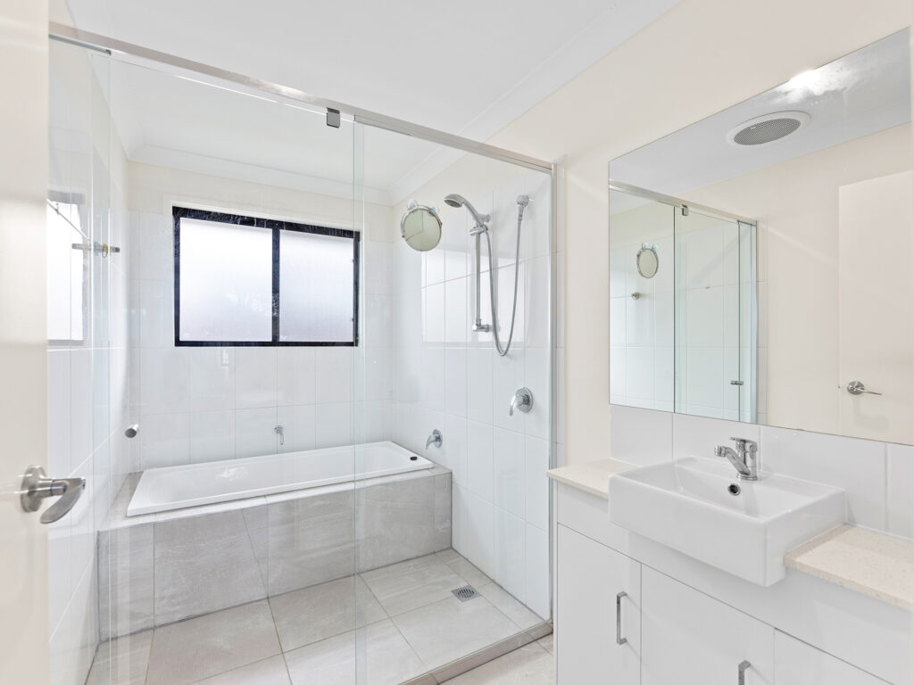 House-Redbank Plains-QLD-R2-3775876