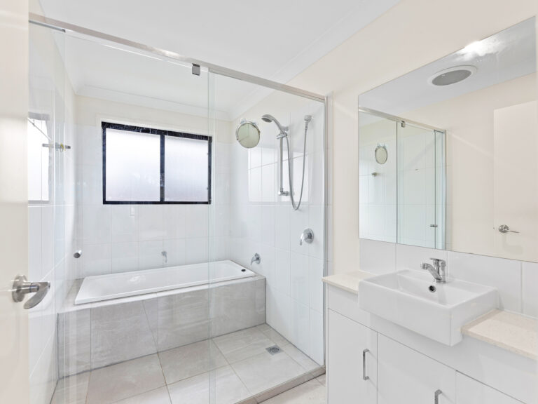 House-Redbank Plains-QLD-R2-3775876