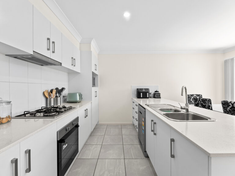 House-Redbank Plains-QLD-R2-3775876