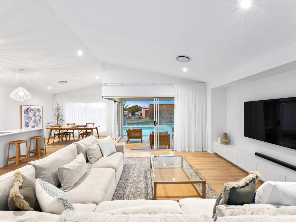 33 Paluma Place, Karalee, QLD 4306