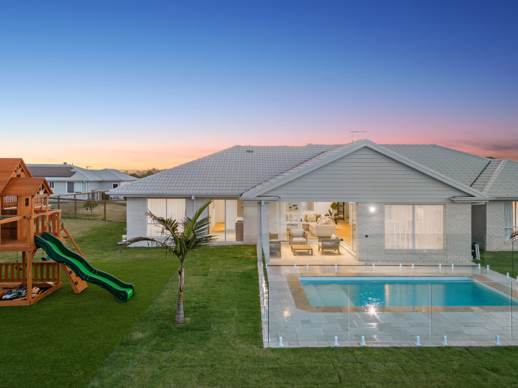 33 Paluma Place, Karalee, QLD 4306